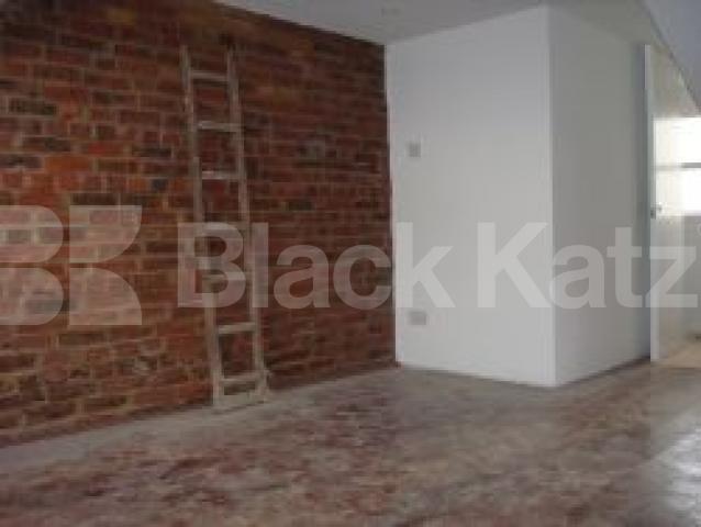 			NEW INSTRUCTION & MUST SEE !!!!, 2 Bedroom, 1 bath, 1 reception Flat			 Dalmeny Road, TUFNELL PARK N7